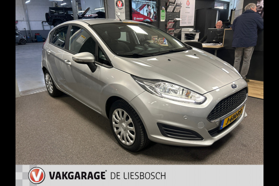 Ford Fiesta 1.0 Style Ultimate,navi,media,boeken,pdc,mf stuur