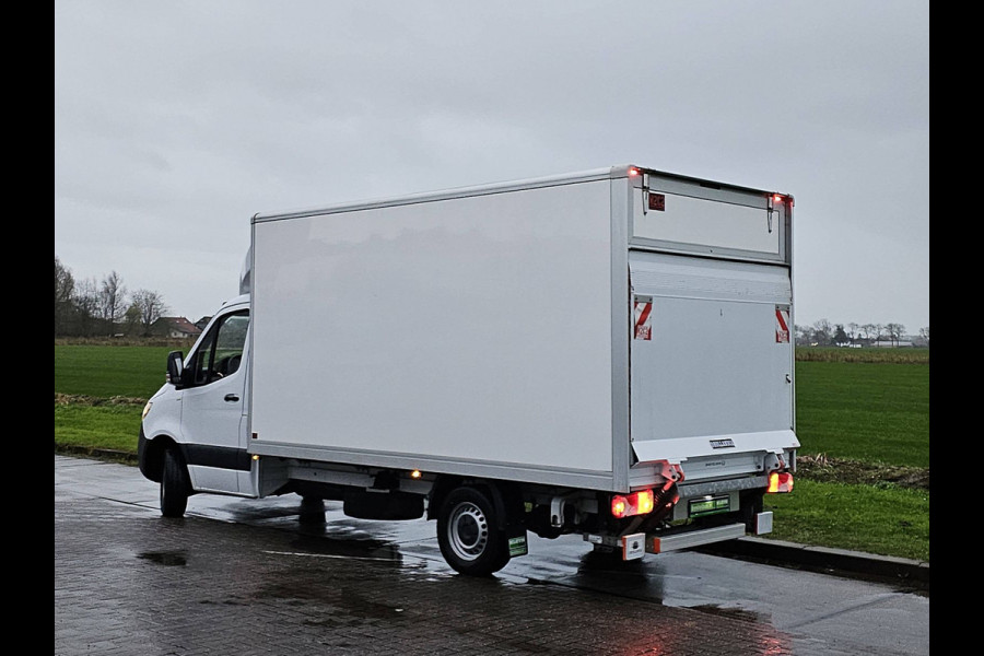 Mercedes-Benz Sprinter 315 Bakwagen Laadklep Airco Zijdeur Spoiler 150Pk Lat-om-Lat Betimmerd Euro6!