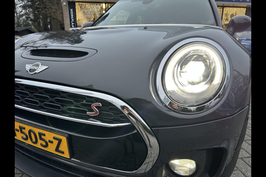 MINI Clubman 2.0 Cooper S 192PK Automaat Serious Business Navi|LED|Keyless|Panorama|Harman-Kardon