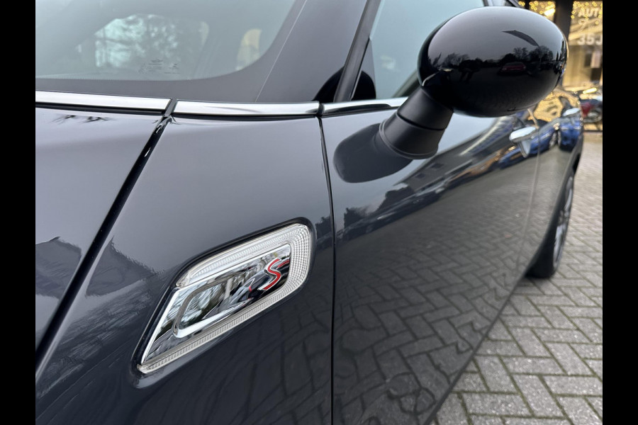 MINI Clubman 2.0 Cooper S 192PK Automaat Serious Business Navi|LED|Keyless|Panorama|Harman-Kardon