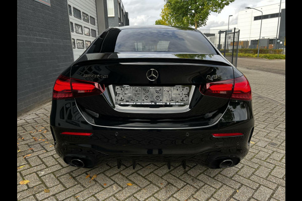 Mercedes-Benz A-Klasse AMG 35 4MATIC PANORAMADAK BOM VOL OPTIES