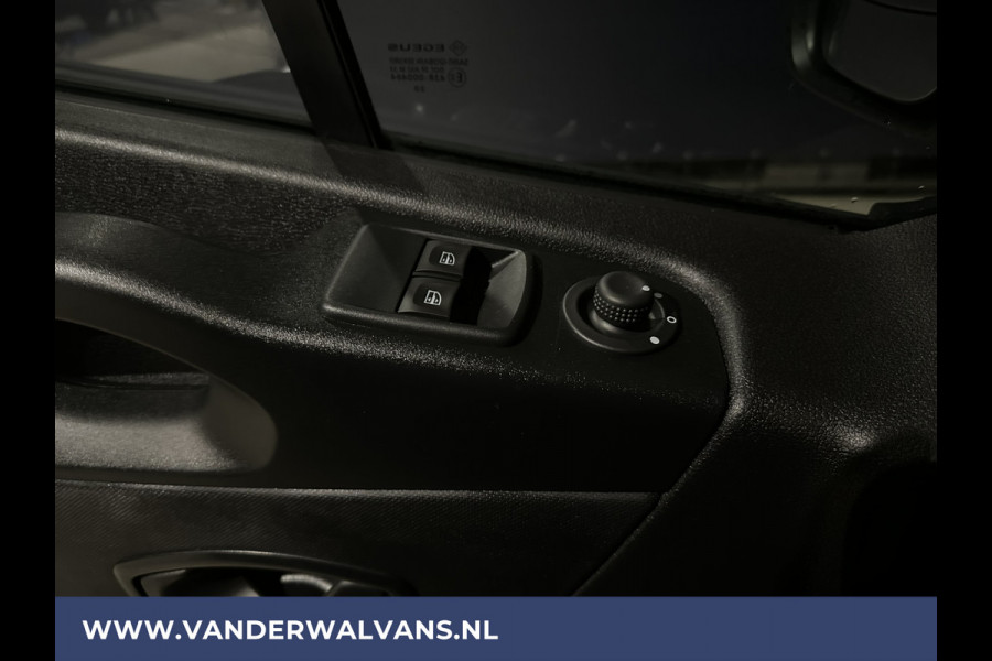 Renault Trafic 2.0 dCi 120pk L2H1 Euro6 Airco | LED | Navigatie | Imperiaal | Trekhaak | Cruisecontrol Parkeersensoren, Bijrijdersbank