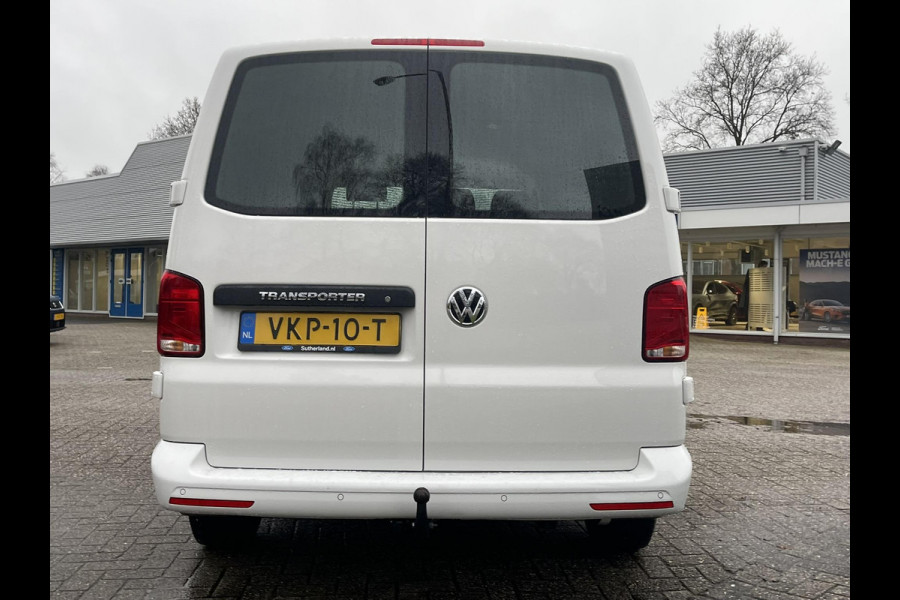 Volkswagen Transporter 2.0 TDI L1H1 26 Economy Business 90pk SCI  Trekhaak | Apple Carplay | Airco | Gestoffeerde laadruimte | Parkeersensoren