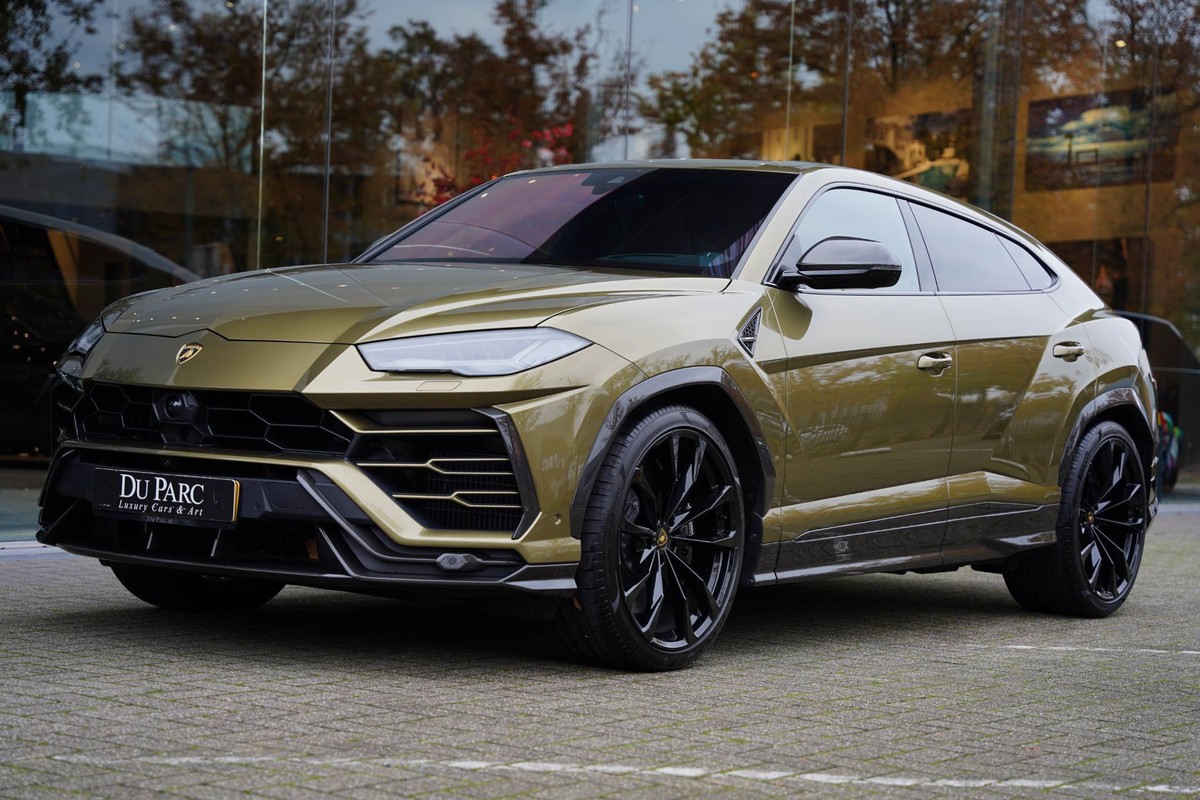 Lamborghini Urus 4.0 V8 KERSTSHOW