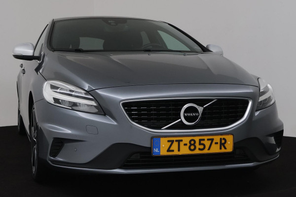 Volvo V40 1.5 T3 Polar+ Sport Automaat (PANORAMADAK, VIRTUAL, TREKHAAK, NAVIGATIE, STOELV, CLIMATE, NL-AUTO, GOED ONDERHOUDEN)