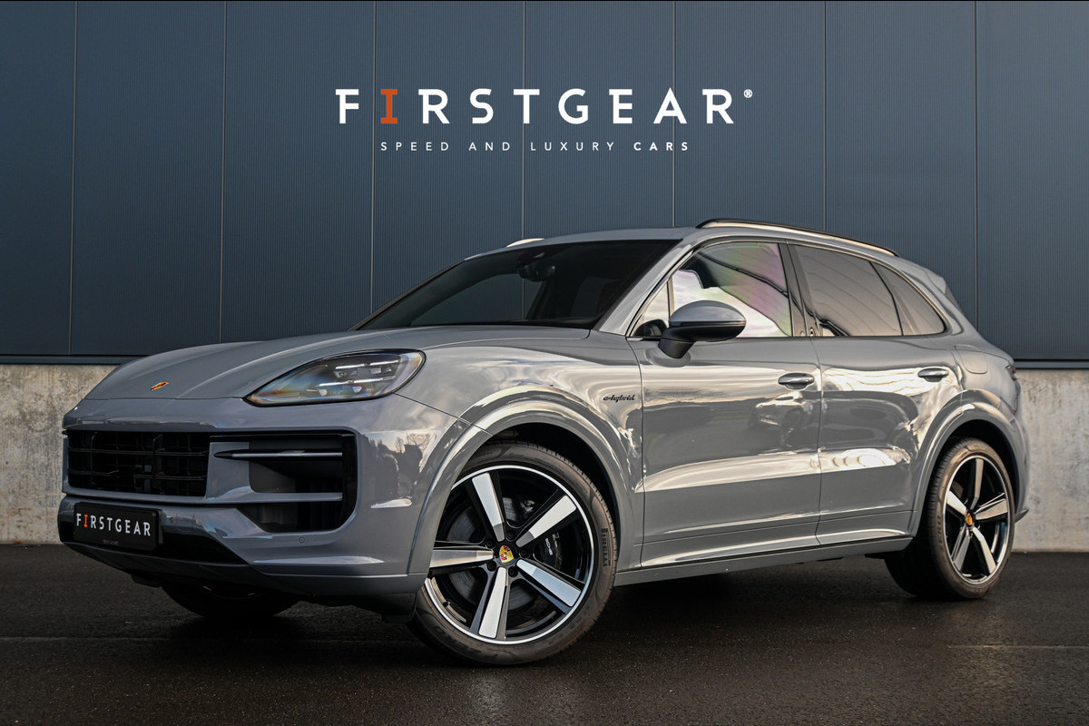 Porsche Cayenne 3.0 E-Hybrid *Burmester / Entertainment achter (TV) / Bijrijder-Display / Panorama / Soft-Close / HUD*