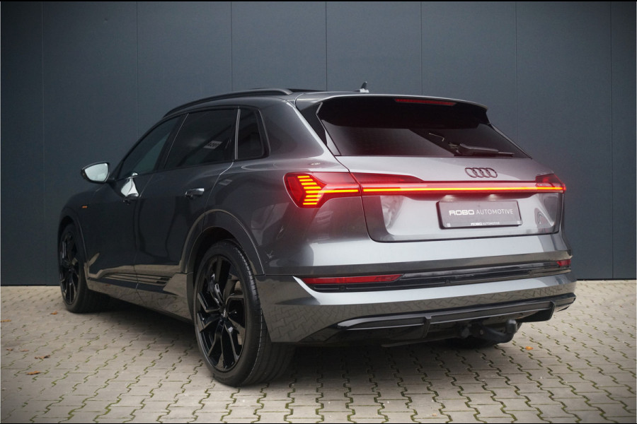 Audi e-tron e-tron 50 quattro Launch edition Black 71 kWh | S-Line | Panoramadak | Memory Seats | Trekhaak | Luchtvering | Adaptive Cruise Control | Camera | Keyless | Matrix LED | Leder | Stoelverwarming | NAP | BTW