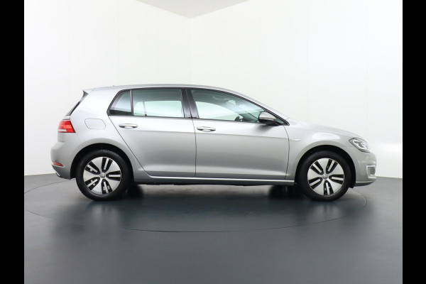 Volkswagen e-Golf E-Golf VAN 16.900 VOOR 14.877 UW EINDEJAARSVOORDEEL: 2.023 | ADAP. CRUISE | RIJKLAAR INCL. 12 MND. BOVAGGARANTIE