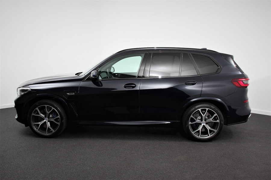 BMW X5 xDrive45e High Executive | M-Sport | Panorama Dak | Head-Up Display | Harmon Kardon | 21 Inch Lichtmetalen Velgen | 360* Camera |