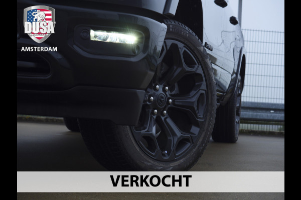 Dodge Ram 1500 | Longhorn Night | Final V8 Edition | 4x4 | Crew Cab | 5.7 HEMI V8 | Niveau Regeling | Two-tone Saddle | Getoonde accessoires zijn verkrijgbaar tegen meerprijs