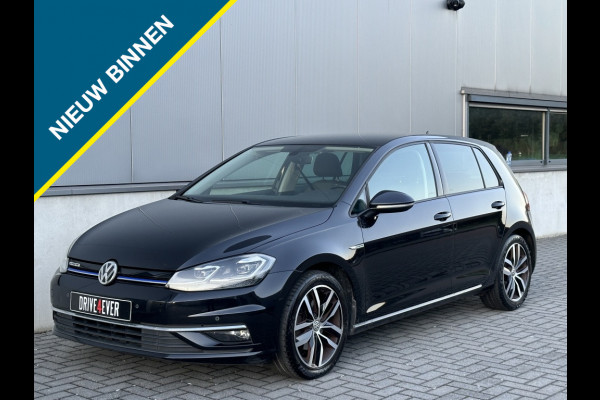 Volkswagen Golf 1.5 TSI Highline DSG M2019 NAVI ACC ECC PDC LED APPLE CARPLAY