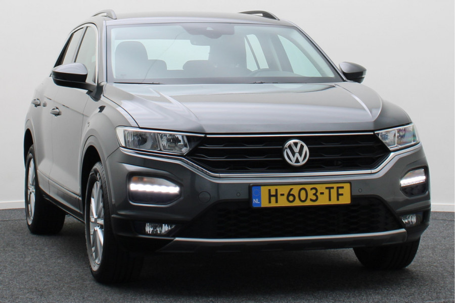 Volkswagen T-Roc 1.0 TSI Style Climate, ACC, Apple Carplay, Rijstrooksensor, PDC, 16''