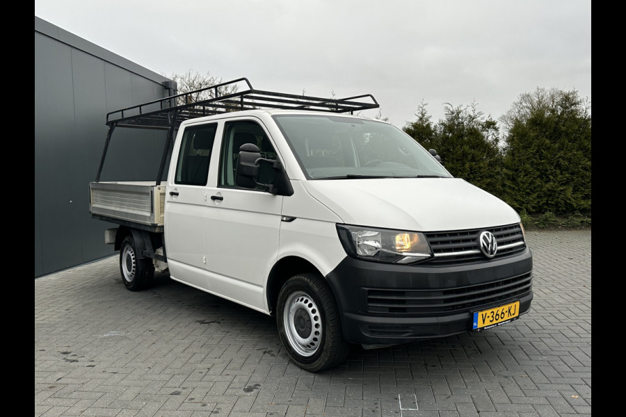 Volkswagen Transporter 2.0 TDI EURO 6 / PICK UP / DUBBEL CABINE / 1e EIGENAAR / 38.763 KM / TREKHAAK / 6 PERSOONS DUBBELE CABINE