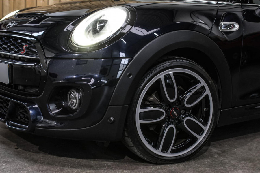 MINI 2.0 Cooper S JCW *Camera*Harman/Kardon*Keyless*Stoelverwarming*