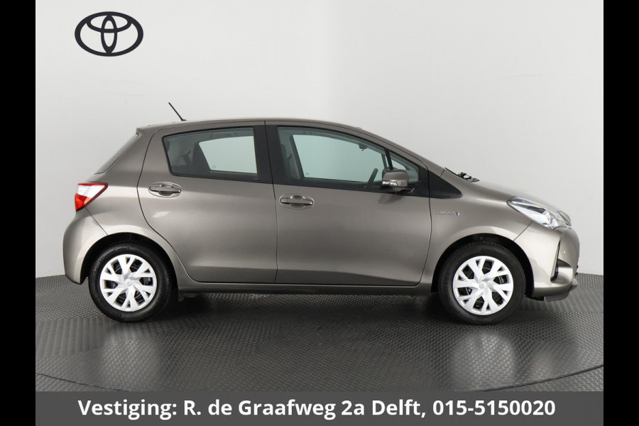 Toyota Yaris 1.5 Hybrid Active | Camera | Parkeersensoren voor en achter | Dealer onderhouden