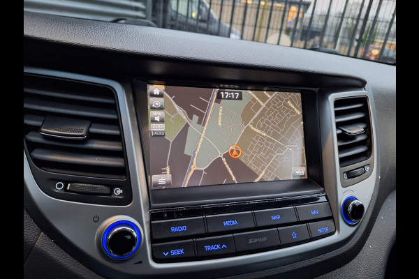 Hyundai Tucson 1.6 T-GDI Premium Automaat | Panodak | Lederen Bekleding | Trekhaak Afneembaar | Apple Carplay | Panodak | Cruise Control | Navigatie | Camera | L.M. 19" | DAB |