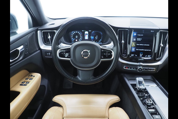 Volvo XC60 2.0 Recharge T8 AWD Inscription | Luchtvering | Panoramadak | Pilot Assist | 360 | Trekhaak