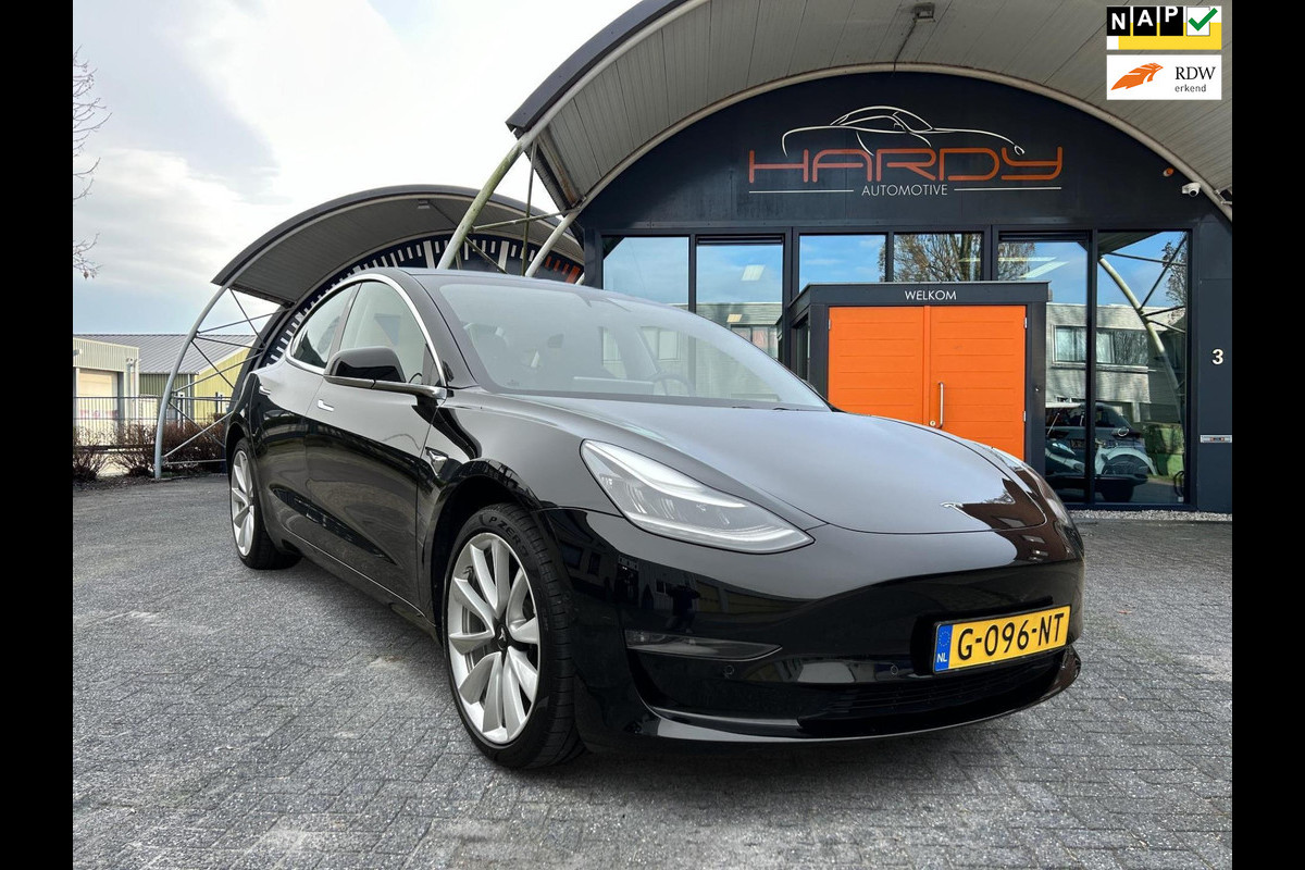 Tesla Model 3 Long Range AWD 75 kWh 87% SOH Trekhaak (1.000kg)