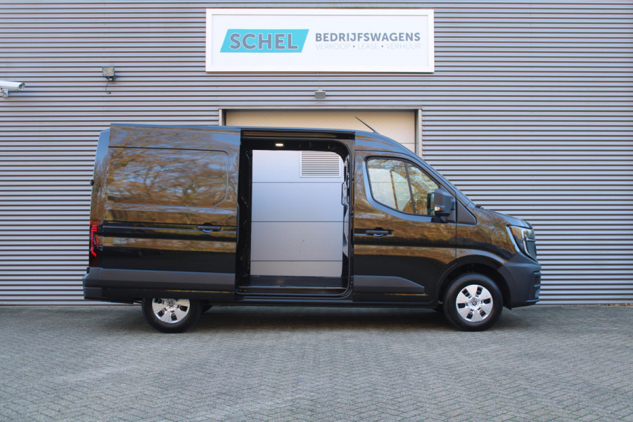 Renault Master T35 2.0 dCi 170pk L2H2 Extra - 2x Schuifdeur - Navigatie - Blind Spot - Camera - Stoelverwarming - Verwarmde voorruit - Rijklaar