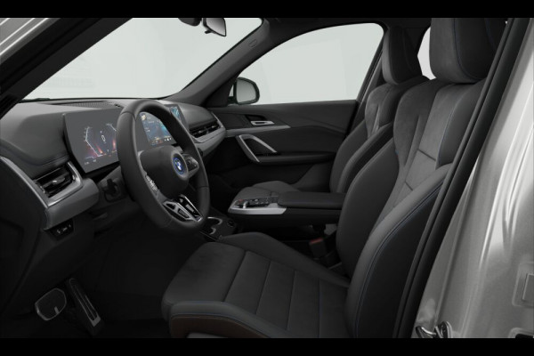 BMW iX1 eDrive20 M-Sport - Camera - Navigatie - Sportzetel