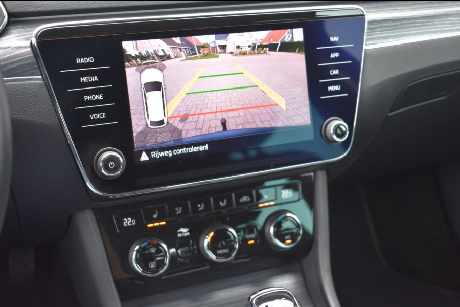 Škoda Superb Combi 1.5 TSI ACT | TREKHAAK | VIRTUAL DASHBOARD | STOELVERWARMING | NAP | APPLE CARPLAY | ANDROID AUTO