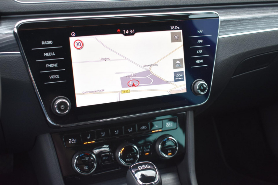 Škoda Superb Combi 1.5 TSI ACT | TREKHAAK | VIRTUAL DASHBOARD | STOELVERWARMING | NAP | APPLE CARPLAY | ANDROID AUTO