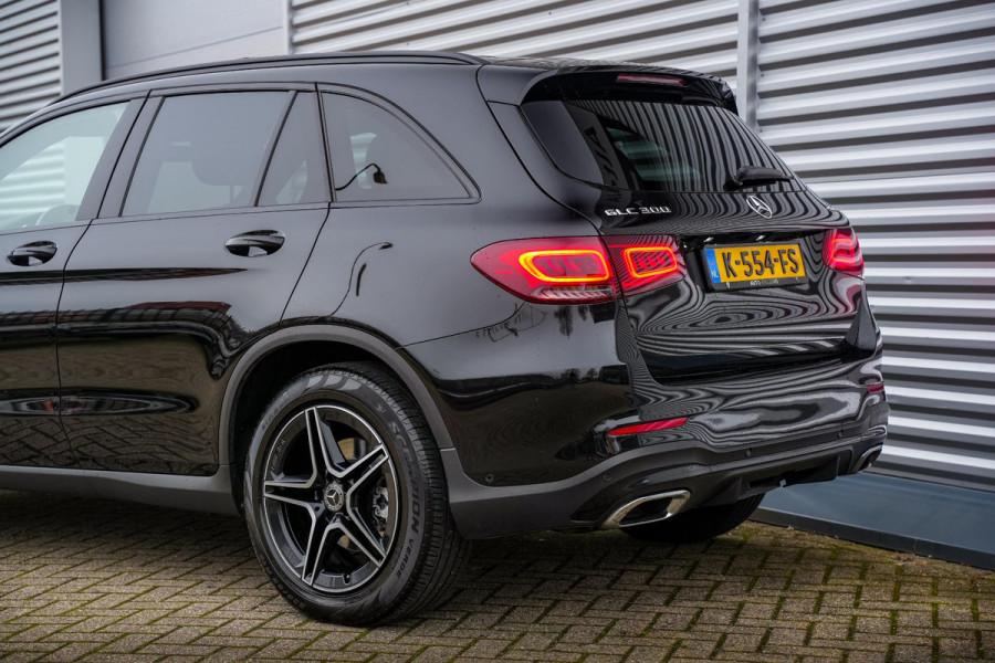 Mercedes-Benz GLC 300 4MATIC Premium Plus 19"L.M. Navi Sfeerverl. Airco Pano Achteruitrijcamera