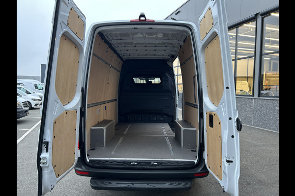 Mercedes-Benz Sprinter 317 CDI L2 H2 MBUX / Navigatie / Camera / Parkeersensoren / Cruise control / Airco / 270 Graden achterdeuren