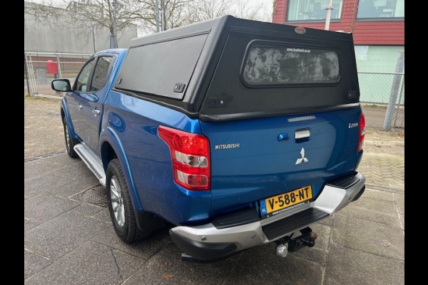 Mitsubishi L200 2.4 DI-D Club Cab Intense 4 x 4 I AIRCO I NAVI I CAMERA I 5 ZITPLAATSEN I LEDER I ZEER COMPLEET