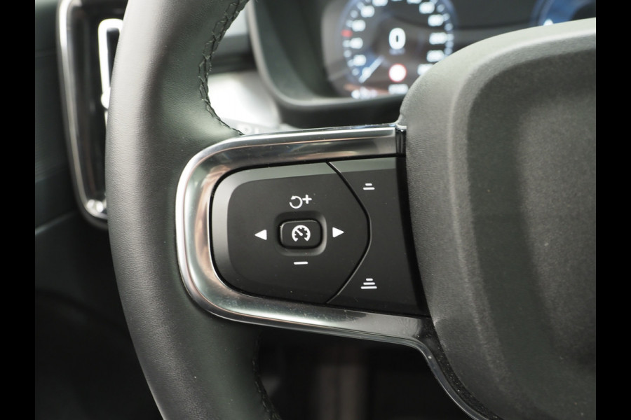 Volvo XC40 1.5 T5 Recharge Bright | Keyless | Stoel/Stuurverwarming | Carplay | Camera | Trekhaak