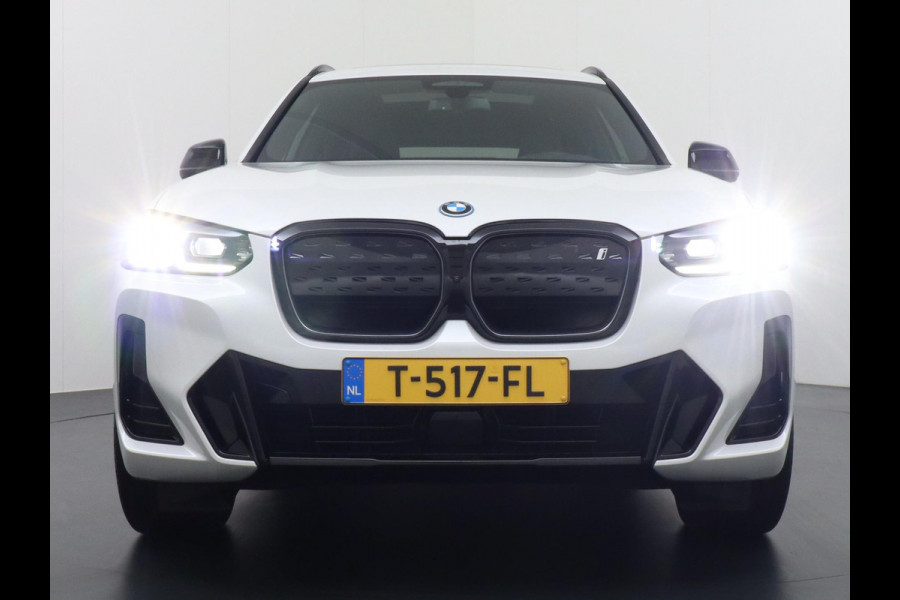 BMW iX3 High Executive 80 kWh M SPORT VAN: 55.900,- VOOR 52.877,- EINDEJAARSVOORDEEL: 3.023,- T/M 06-2026 FABR. GARANTIE MEGA VOL