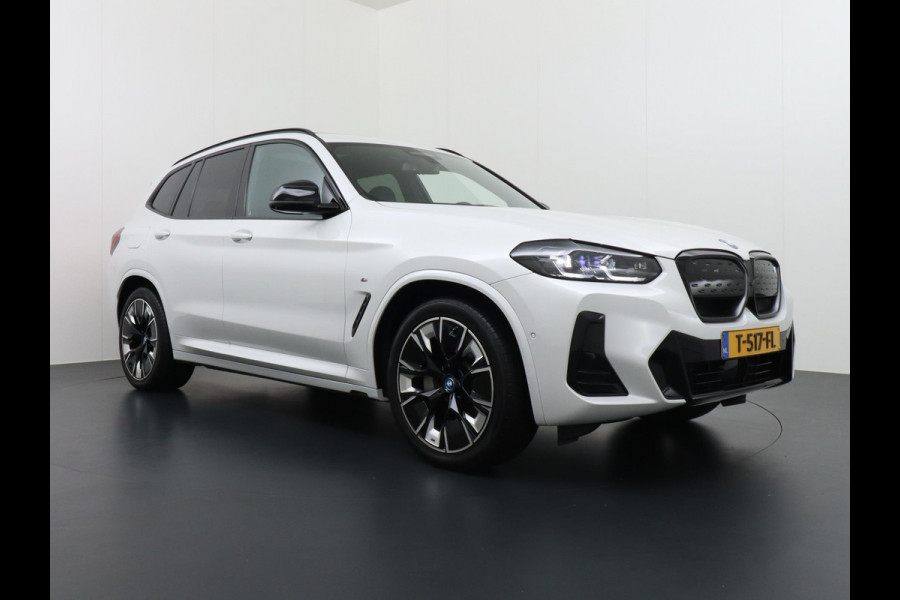 BMW iX3 High Executive 80 kWh M SPORT VAN: 55.900,- VOOR 52.877,- EINDEJAARSVOORDEEL: 3.023,- T/M 06-2026 FABR. GARANTIE MEGA VOL