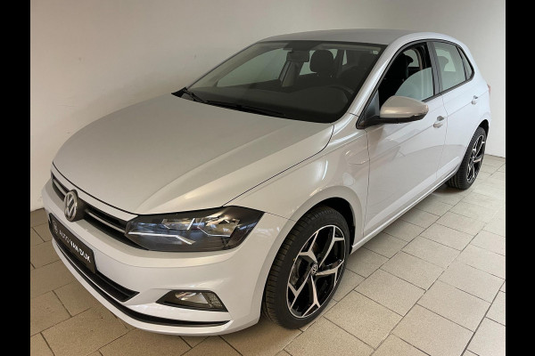 Volkswagen Polo 1.0 TSI Comfortline AIRCO NAVI CRUISE BLUETOOTH 17INCH VELGEN APPLE CARPLAY METALLIC LAK ZEER NETTE AUTO