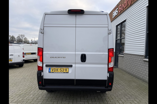 Fiat Ducato 30 2.3 MultiJet L2H2 / vaste prijs rijklaar € 20.950 ex btw / lease vanaf € 375 / cruise en climate control / euro 6 / achteruit rijcamera / navigatie !