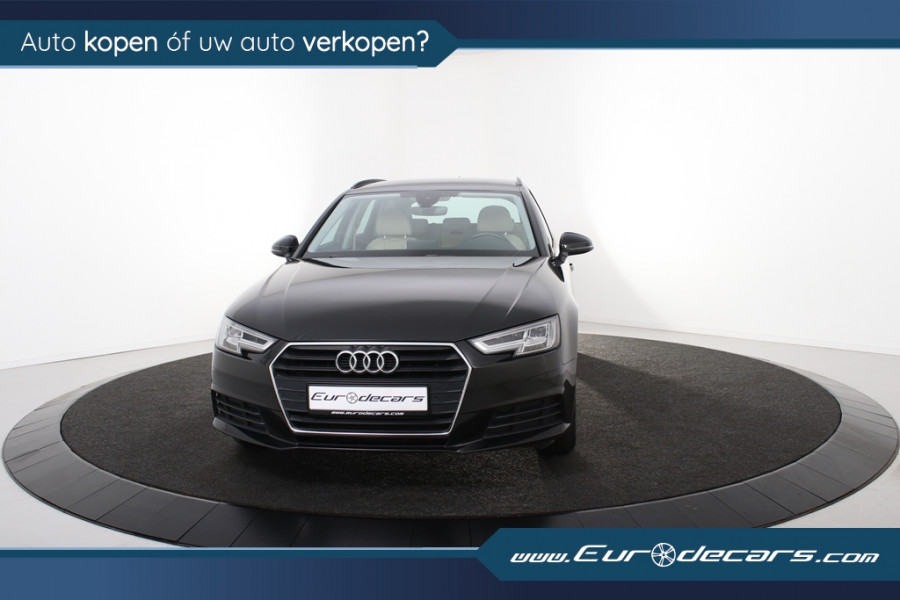 Audi A4 Avant 40 TFSI *Leer*Bi-Xenon*Stoelverwarming*Elektrische achterklep*