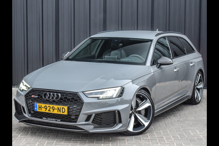 Audi A4 Avant 2.9 TFSI RS 4 QUATTRO | BLACK - OPTIC | CARBON DETAILS | B&O SOUND | HEAD-UP | CAMERA | KERAMISCHE REMMEN | DYNAMIC PACK P