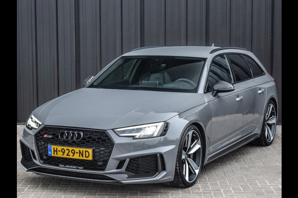 Audi A4 Avant 2.9 TFSI RS 4 QUATTRO | BLACK - OPTIC | CARBON DETAILS | B&O SOUND | HEAD-UP | CAMERA | KERAMISCHE REMMEN | DYNAMIC PACK P