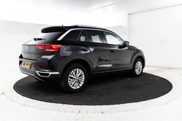 Volkswagen T-Roc 1.0 TSI Style Navigatie, Apple carplay, Lmv,