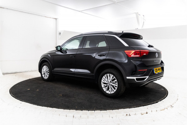 Volkswagen T-Roc 1.0 TSI Style Navigatie, Apple carplay, Lmv,