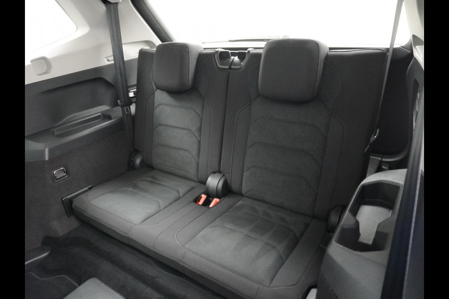 Volkswagen Tiguan Allspace 1.5 TSI Highline R LINE 7PL | ORIG. NL. NAP KM. | RIJKLAARPRIJS