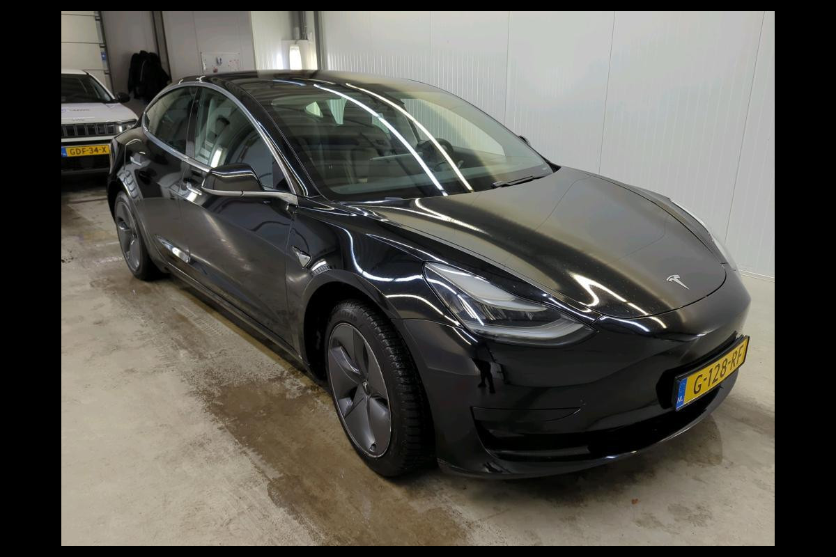 Tesla Model 3 Standard RWD Plus 60 kWh Autopilot+Full Self Driving Navi Panoramadak Leder PDC VA Camera