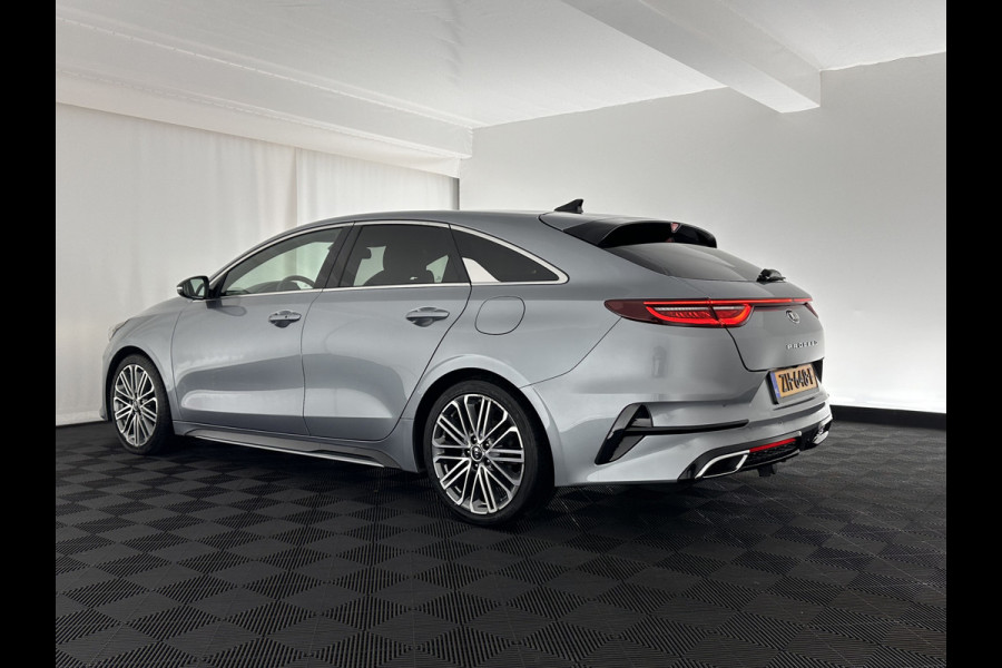 Kia ProCeed 1.6 CRDi GT-PlusLine-Sportpack Aut. *PANO | JBL-AUDIO | FULL-LED | LEATHER-ALCANTARA | KEYLESS | MEMORY-PACK | ADAPTIVE-CRUISE | CAMERA | LANE-ASSIST | SPORT-SEATS | NAVI-FULLMAP | SHIFT-PADDLES | DAB+ | TOWBAR | 18''ALU*