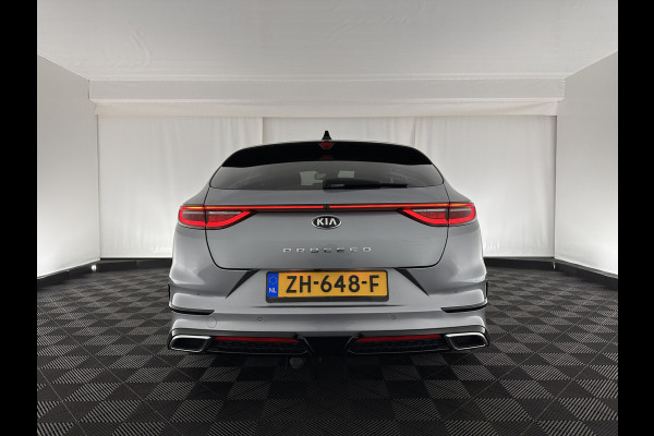 Kia ProCeed 1.6 CRDi GT-PlusLine-Sportpack Aut. *PANO | JBL-AUDIO | FULL-LED | LEATHER-ALCANTARA | KEYLESS | MEMORY-PACK | ADAPTIVE-CRUISE | CAMERA | LANE-ASSIST | SPORT-SEATS | NAVI-FULLMAP | SHIFT-PADDLES | DAB+ | TOWBAR | 18''ALU*