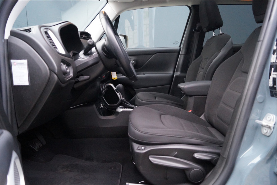 Jeep Renegade 1.4 MultiAir Limited | Panoramadak | Climate Control | Navigate | Parkeersensoren Voor + Achter