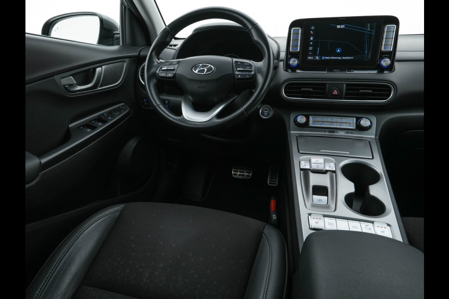 Hyundai Kona EV Fashion Design-Pack 64 kWh (INCL-BTW) Aut. *HEAD-UP | LEATHER-MICROFIBRE | NAVI-FULLMAP | KEYLESS | SHIFT-PADDLES | LANE-ASSIST | CAMERA | DAB | DIGI-COCKPIT | ADAPTIVE-CRUISE | COMFORT-SEATS | 17"ALU*