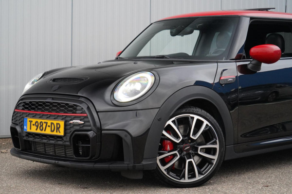 MINI Mini 2.0 John Cooper Works JCW Pack / Schuifdak / Camera / Leder / Navigatie / Stoelverw. / Automaat