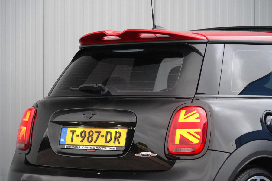 MINI Mini 2.0 John Cooper Works JCW Pack / Schuifdak / Camera / Leder / Navigatie / Stoelverw. / Automaat