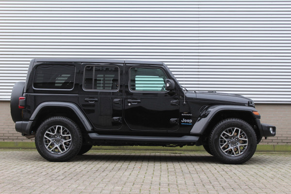 Jeep Wrangler Unlimited 4xe 380 Sahara | Dual Top | Full Options | Alpine | Adaptieve Cruise | BLIS | Leder