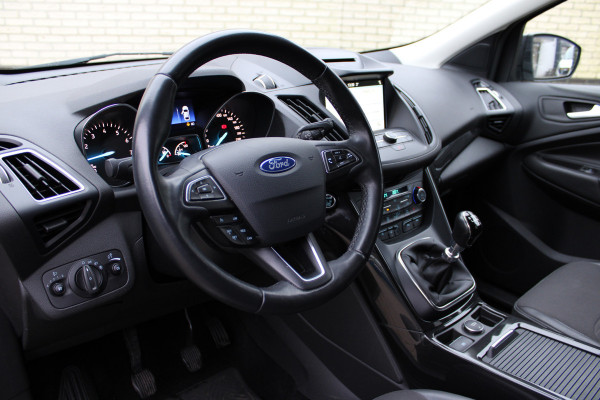 Ford Kuga 1.5 EcoBoost Titanium | Afneembare trekhaak | Keyless | Navigatie