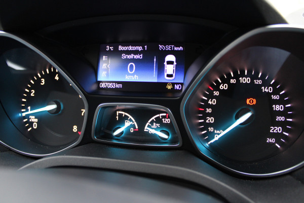 Ford Kuga 1.5 EcoBoost Titanium | Afneembare trekhaak | Keyless | Navigatie